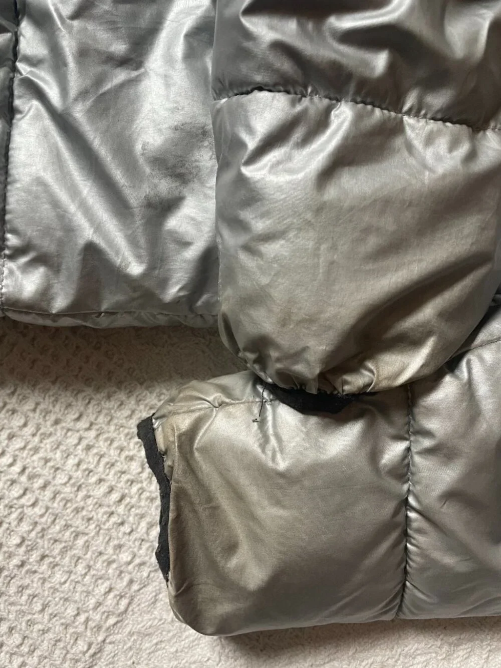 GAP shiny silver